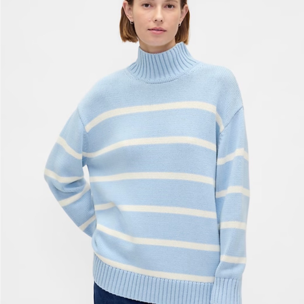 GAP Blue Cream 100% Cotton Oversized Mockneck Sweater NWT Medium